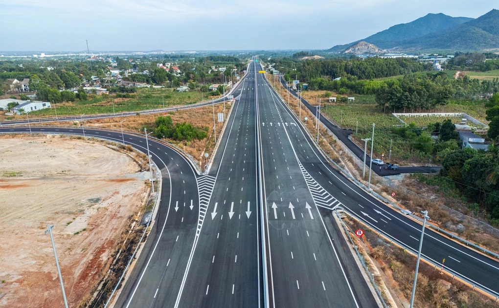 Toàn Cảnh Bất Động Sản Phước Hải Năm 2026 3 Cao tốc Biên Hòa - Vũng Tàu